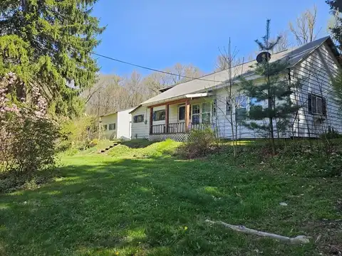 1510 Cooperstown Rd, Franklin, PA 16323