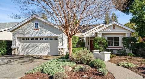 209 Red Mountain Drive, Cloverdale, CA 95425