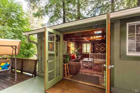 15670 Old River Road, Guerneville, CA 95446