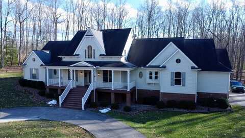 105 OLD CARRIAGE LANE, DANIELS, WV 25832