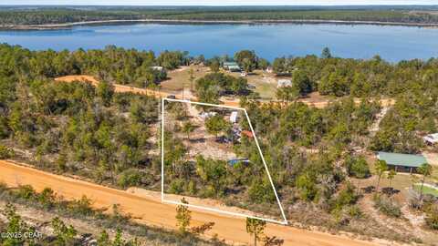 3619 Lakeside Drive, Chipley, FL 32428