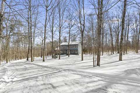 30 Galway Ct, Lenox, MA 01240