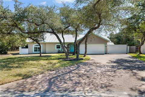 610 Bent Tree Street, Rockport, TX 78382
