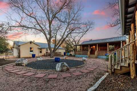 406 Columbus, Fredericksburg, TX 78624