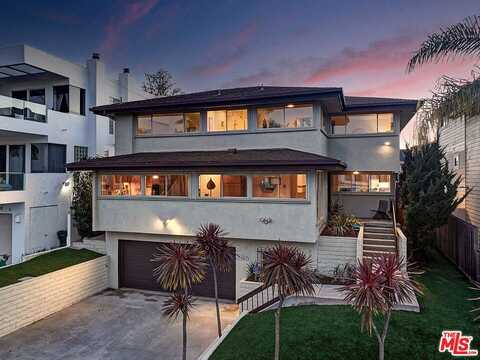 7907 Berger Ave, Playa Del Rey, CA 90293