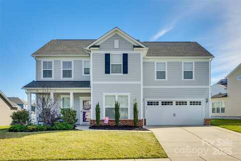 8478 Mccullough Club Drive, Fort Mill, SC 29715