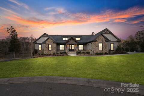 826 Misty Arbor Ford, Clover, SC 29710