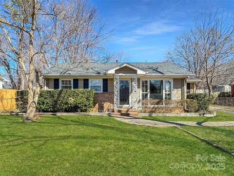 4201 Winedale Lane, Charlotte, NC 28205