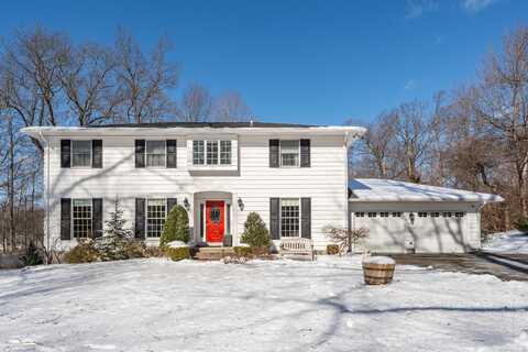 27 Lancelot Drive, North Haven, CT 06473