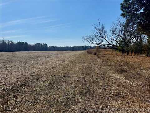 13563 US HWY 301, St Pauls, NC 28384