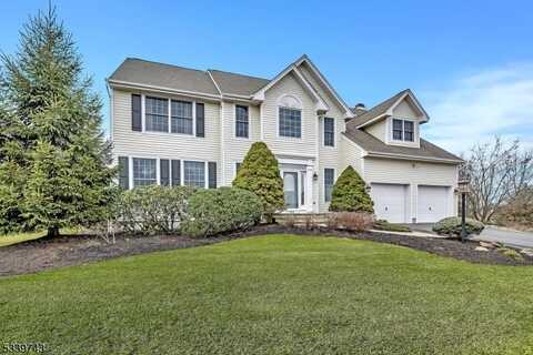 19 Heritage Hills Ct, Montgomery Twp., NJ 08558