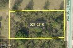 1417 Wagner Avenue, Lehigh Acres, FL 33972