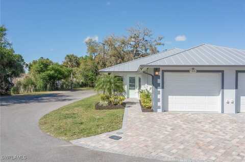 185 Village Circle, Labelle, FL 33935