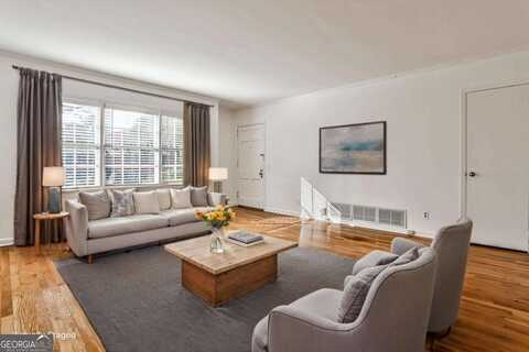 425 Lindbergh, Atlanta, GA 30305