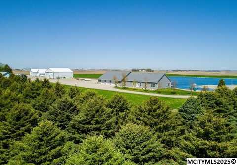940 250th St, SHEFFIELD, IA 50475