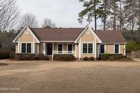 209 Pinewood Road, Greenville, NC 27858