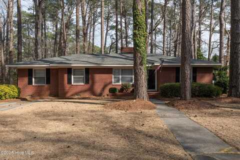 107 Dupont Circle, Greenville, NC 27858