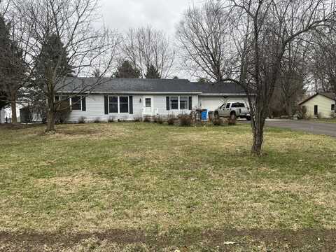 32730 Cable Drive, Dowagiac, MI 49047