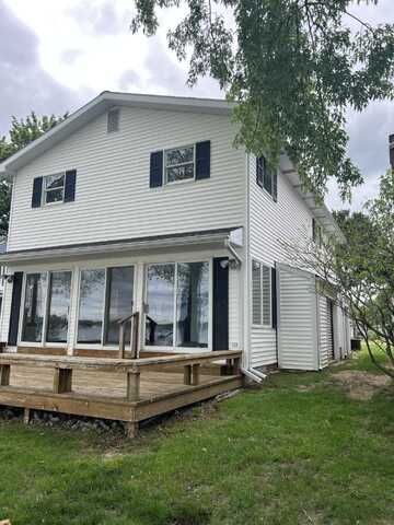 11614 Round Lake Drive, Manitou Beach, MI 49253