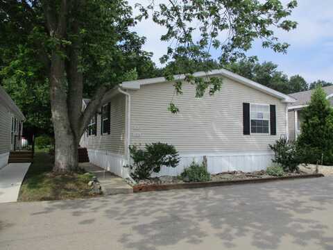 6236 Arrowhead Drive, Fennville, MI 49408