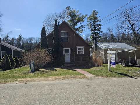 1630 E Gardner, Newaygo, MI 49337