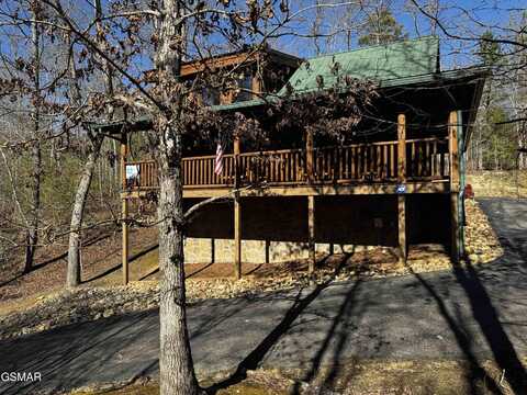 2738 Murray Ridge Road, Sevierville, TN 37876