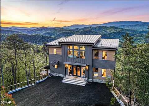 937 Autumn Ridge Way, Sevierville, TN 37876