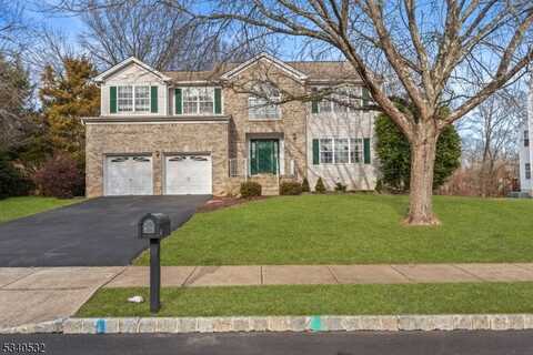 5 Stone Leigh Way, Franklin, NJ 08873