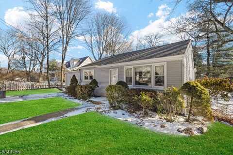 5 Lakeview Ave, Butler, NJ 07405