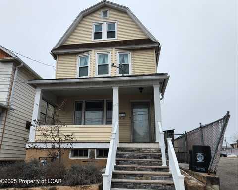 652 N Main Street, Beach Haven, PA 18705