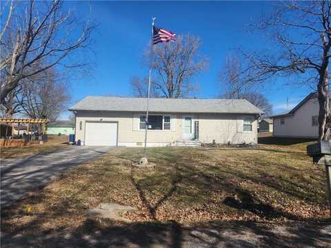 203 E Burdick Street, Hamilton, MO 64644