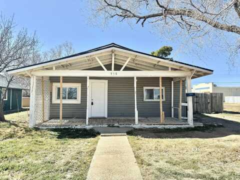 715 Beech Street, Plainview, TX 79072