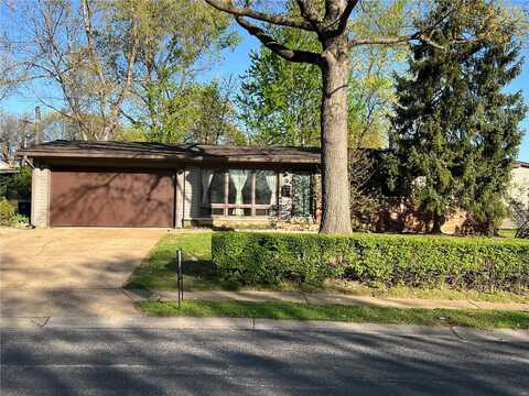 2447 Saint Robert Lane, Saint Charles, MO 63301