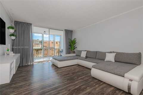 500 NE 12th Ave, Hallandale Beach, FL 33009