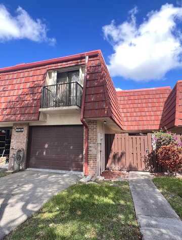 8507 Boca Rio Dr, Boca Raton, FL 33433