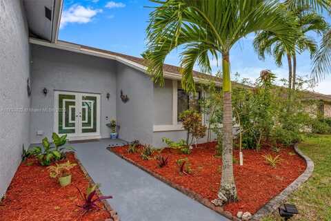 8020 NW 51st Ct, Lauderhill, FL 33351