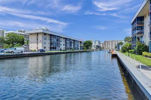 3750 NE 170th St, North Miami Beach, FL 33160