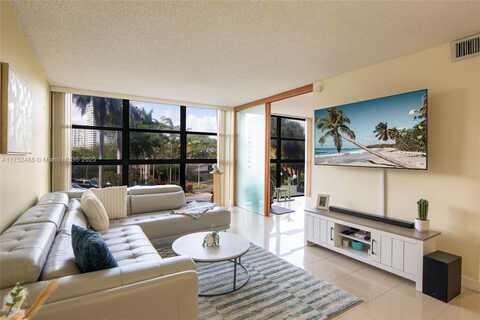 200 Leslie Dr, Hallandale Beach, FL 33009