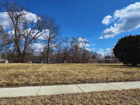 1308 S 13th 1/2 Street, Terre Haute, IN 47802