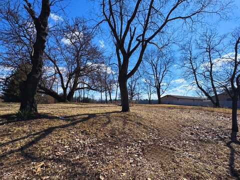 1521 N 30th Street, Terre Haute, IN 47803