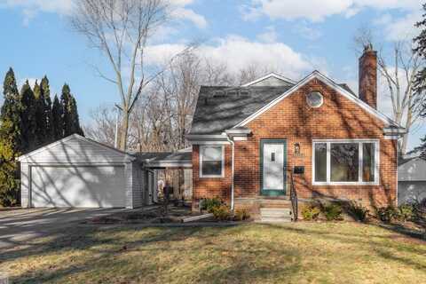 1810 Hawthorne, Grosse Pointe Woods, MI 48236