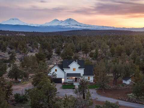20015 McConnell Drive, Bend, OR 97703