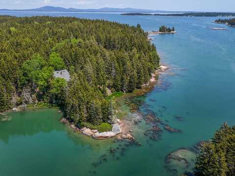 119 Island Retreat Road, Swans Island, ME 04685