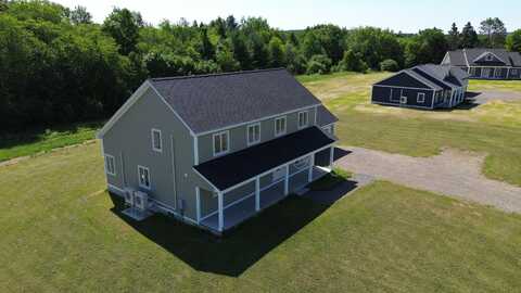 15 Lilac Lane, Houlton, ME 04730
