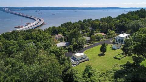 71 Old Mountain Road S, Nyack, NY 10960