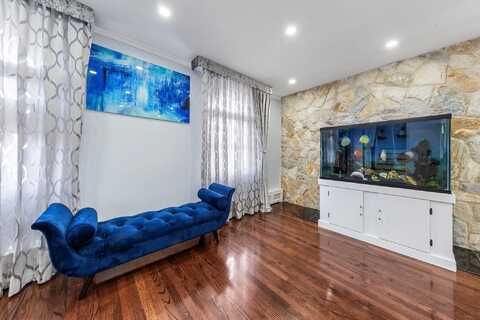 75-60 180th Street, Fresh Meadows, NY 11366