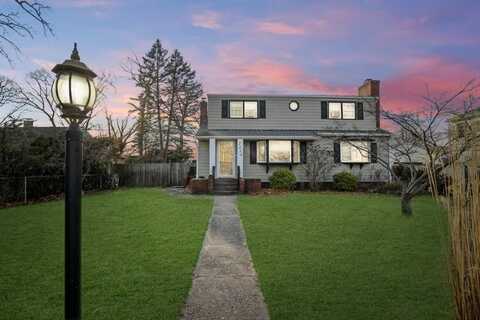 1114 Hyman Avenue, Bay Shore, NY 11706
