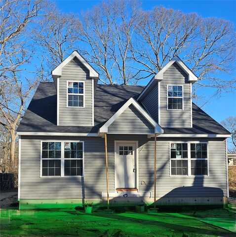 23 Washington Avenue, Mastic, NY 11950