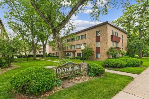 2650 Central Drive, Flossmoor, IL 60422