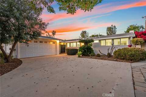 16415 Tupper Street, North Hills, CA 91343